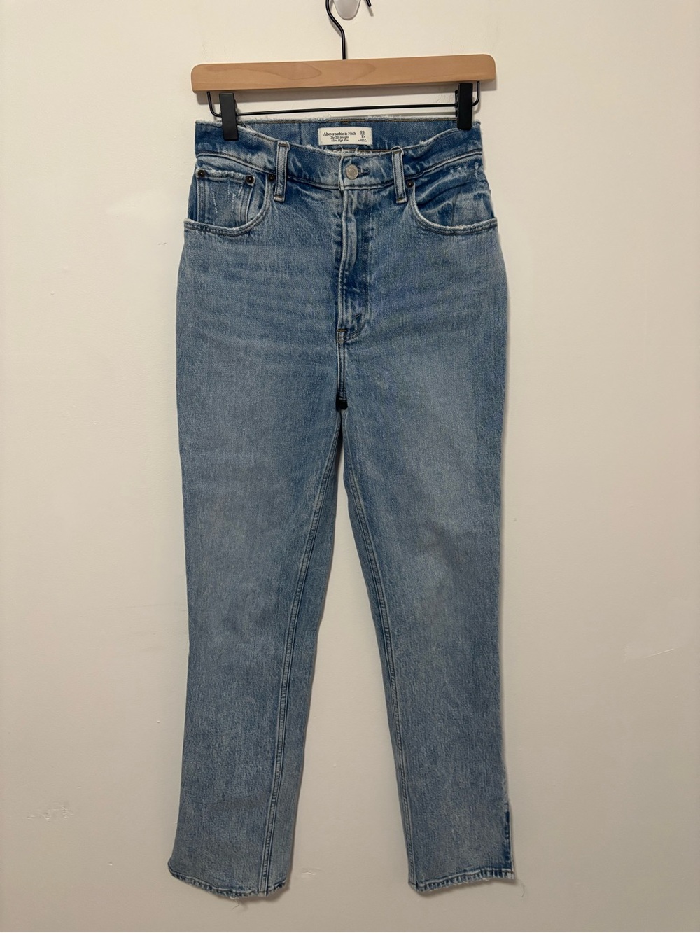 Abercrombie curve love the 90s straight ultra high rise light wash jeans